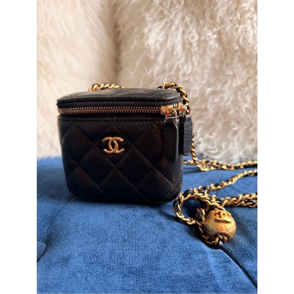 Chanel Lambskin Quilted Mini Pearl Crush Vanity Case With Chain Black